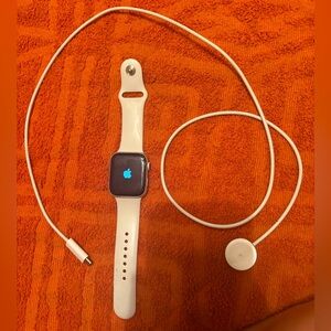 Apple Watch Series 4 44mm *Sold*